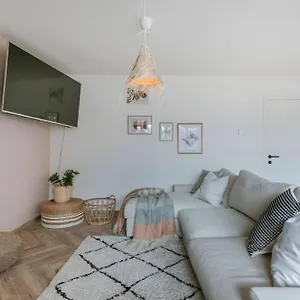 Juan - Stijlvol Met Uitzicht Op De Kaai Oostende